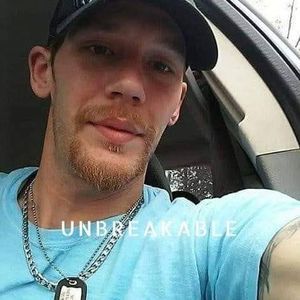 Meet your Posher, Dustin